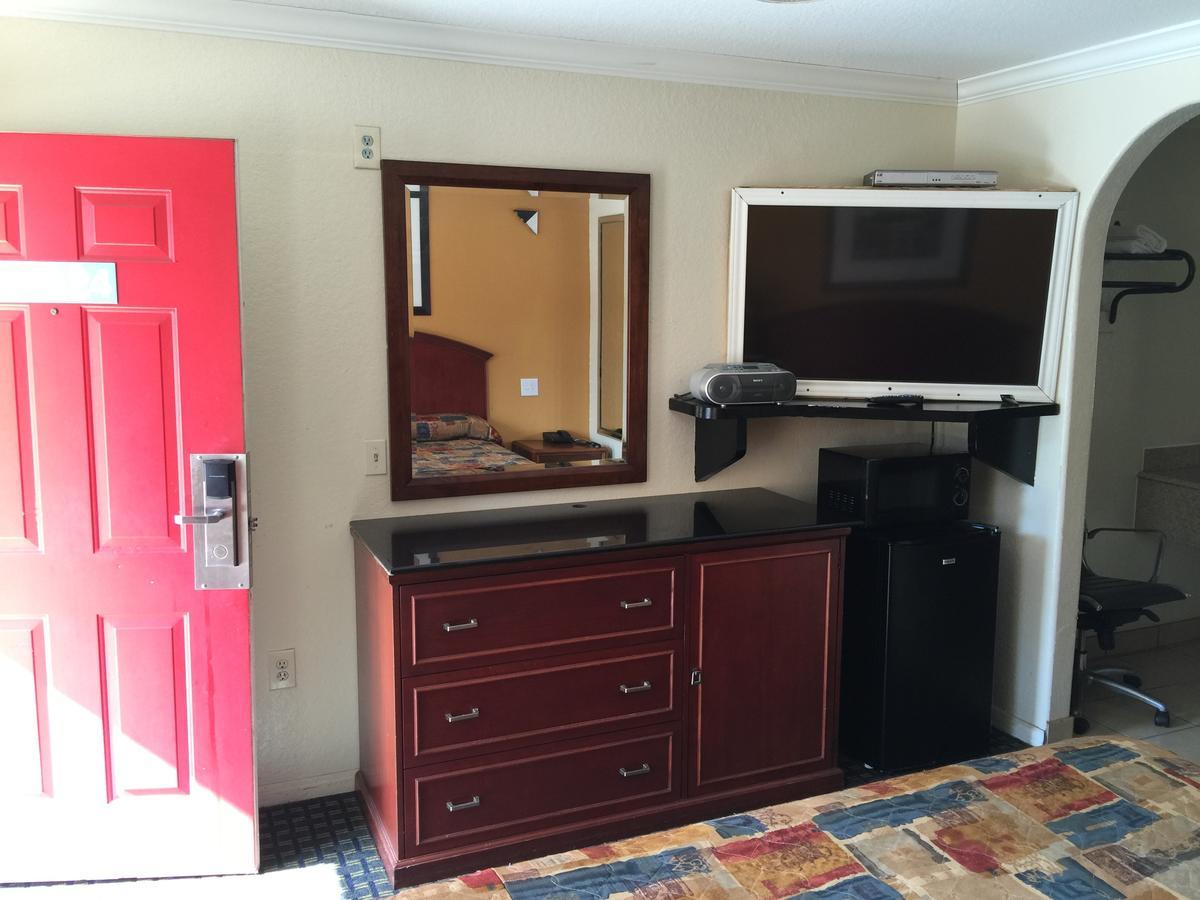 Regency Inn And Suites Houston Bagian luar foto